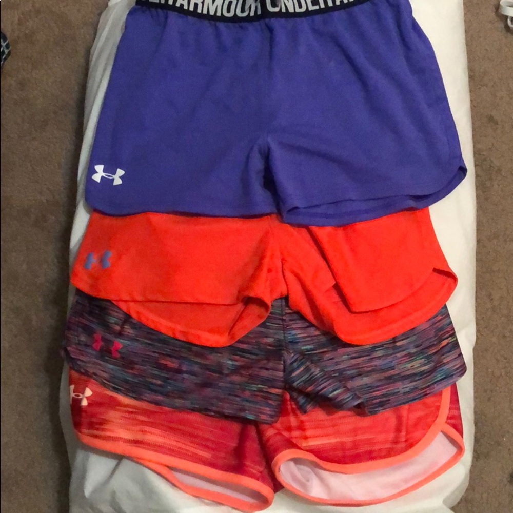 Kids under armor shorts size medium
